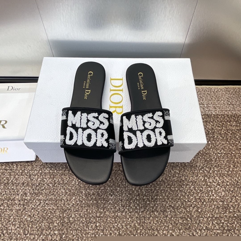 ch**an D*or slippers
